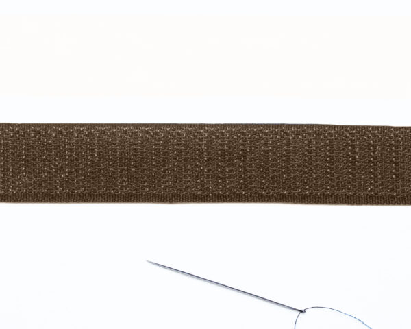 Opnaaibaar klittenband 20 mm haak bruin